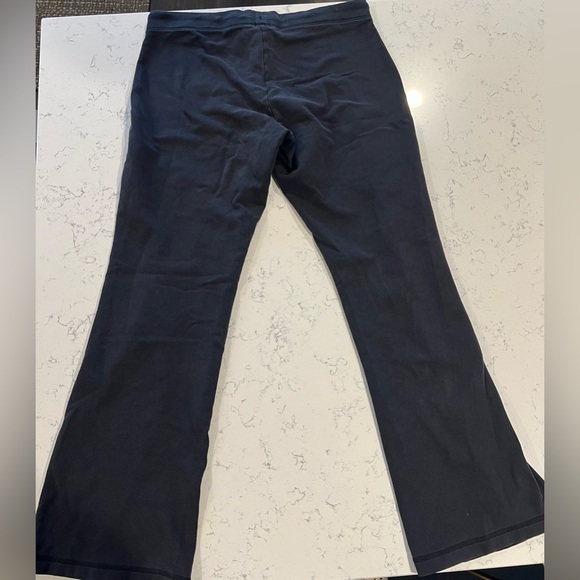 GAP Comfy Black Flare Sweatpants Yoga Pants with Drawstring Waist Size Small - Picture 9 of 9